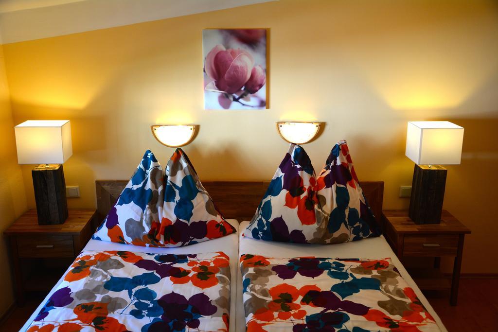 Pension Milan Zell am See Rum bild