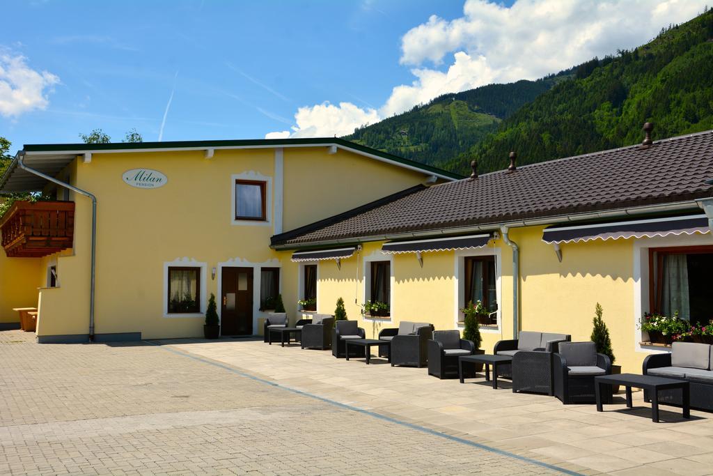 Pension Milan Zell am See Exteriör bild